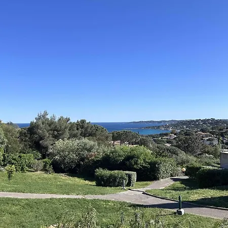 Avec Terrasse Ensoleillee Pour 6 Personnes A - Fr-1-768-77 *