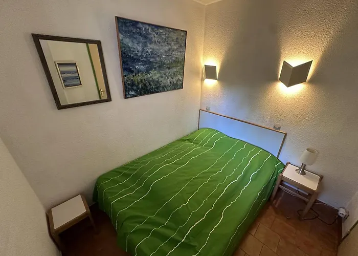 Apartment Avec Terrasse Ensoleillee Pour 6 Personnes A - Fr-1-768-77