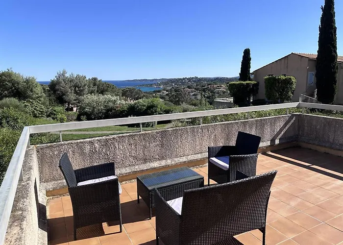 Apartamento Avec Terrasse Ensoleillée Pour 6 Personnes à - Fr-1-768-77 Sainte-Maxime