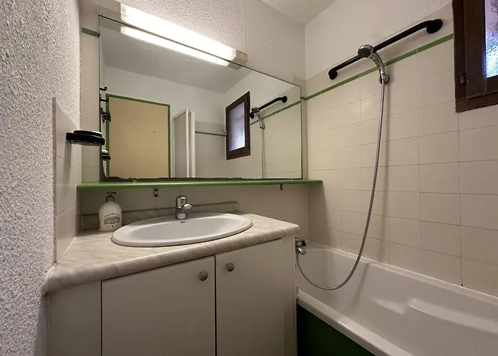 Apartmán Avec Terrasse Ensoleillee Pour 6 Personnes A - Fr-1-768-77 *